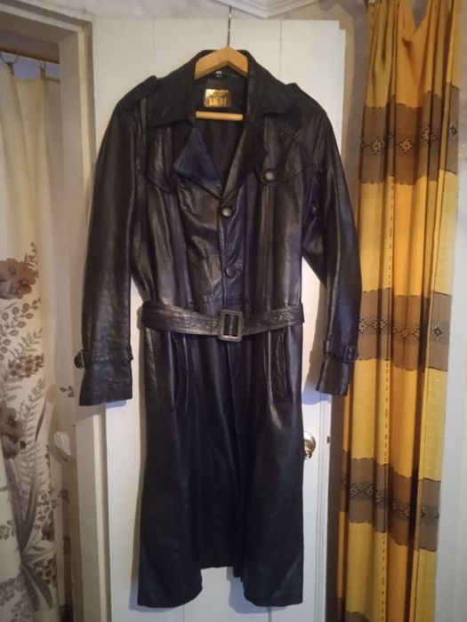 Плащ кожаный мужской