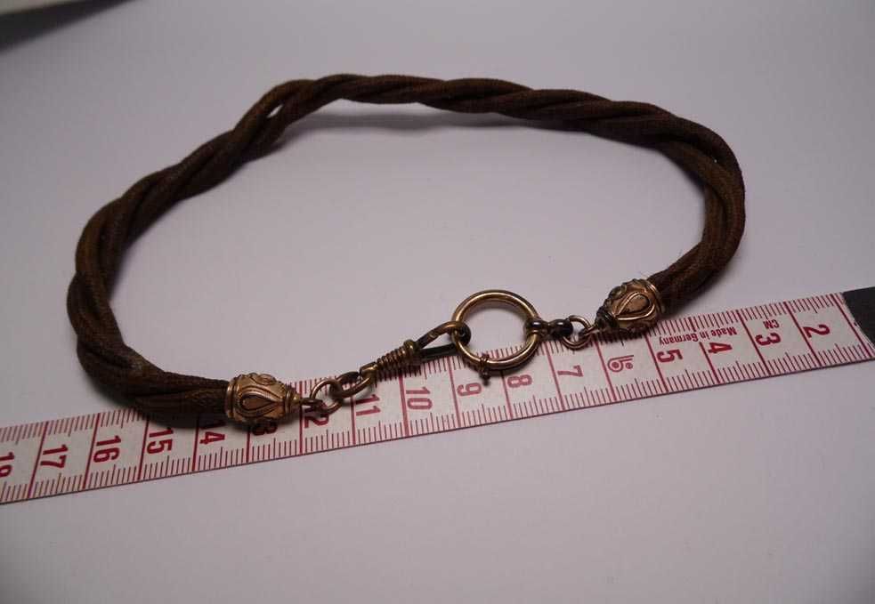 XIX w. dewizka plecionka z włosów pozłacane ozdoby.