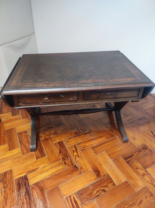 Mesa de centro antiga