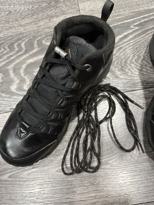 Продається взуття