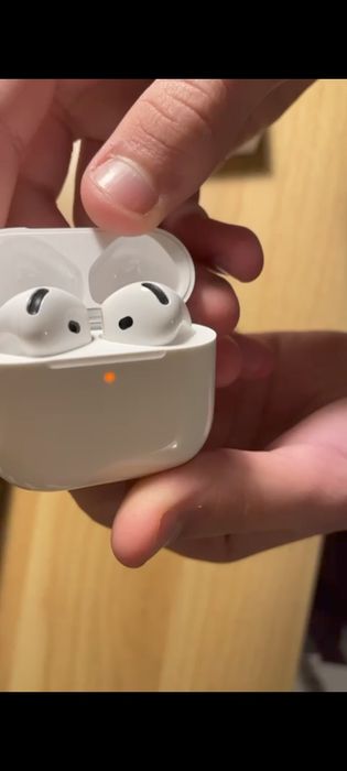 Airpods brancos Apple