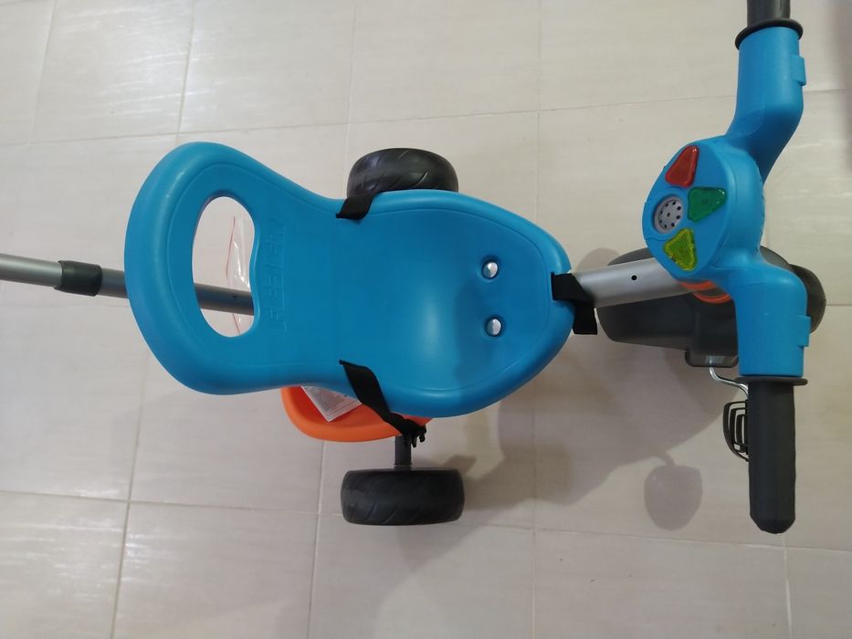 Triciclo Baby Plus Music — Como Novo! 

Triciclo evolutivo, apenas mo