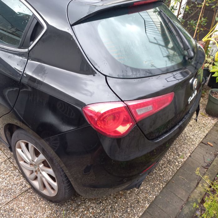 Alfa Romeo Giulietta 1.6. JTD Distinctive - a trabalhar (bom estado)