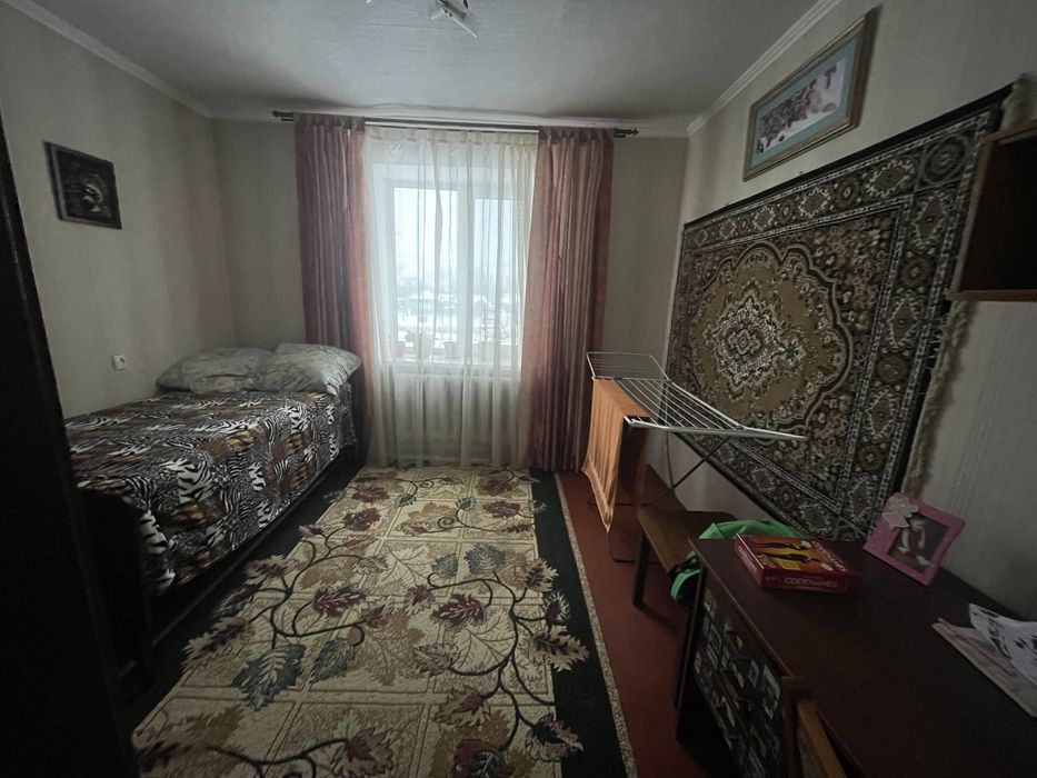 Квартира з індивідуальним опаленням в цегляному будинку