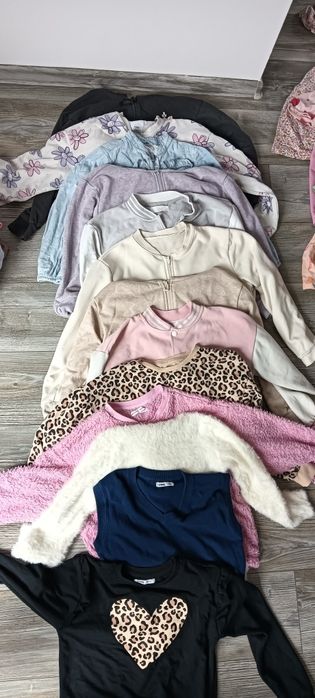 Paka ubrań dla dziewczynki 134,140,146 ponad 107 ubrań ODBIÓR OSOBISTY