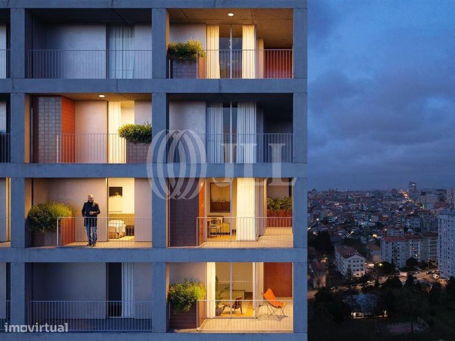 Apartamento T0 no Fernão Magalhães 127, Porto