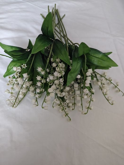 Пластикові конвалії