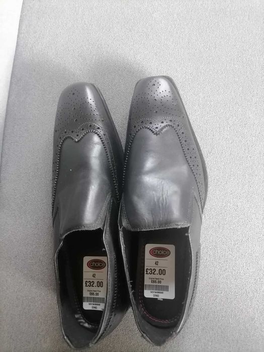 Nowe męskie buty Hush Puppies czarne rozmiar 42