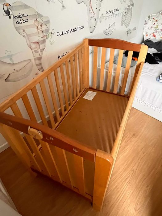 Cama grades pinho maciço, ótimo estado