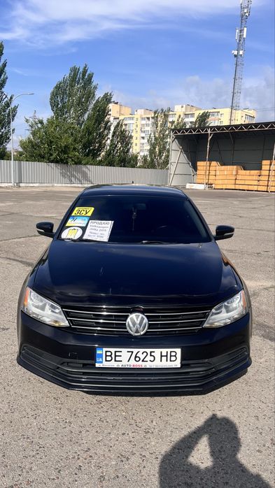 Продам Volkswagen Jetta 2015 года, 1.8 бензин
