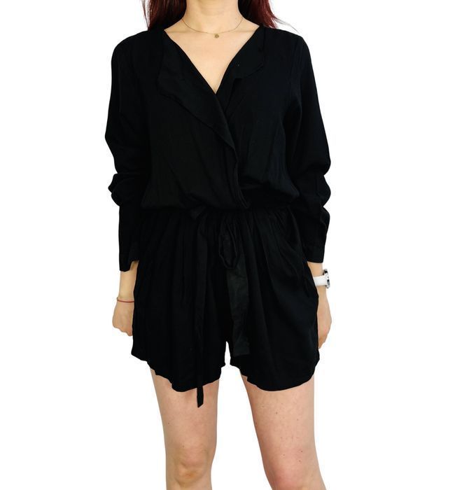 Czarny kombinezon z wiązaniem w talii M 38