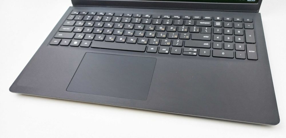 Dell Inspiron 3511 i5-1135G7 8Gb 256SSD Full HD IPS