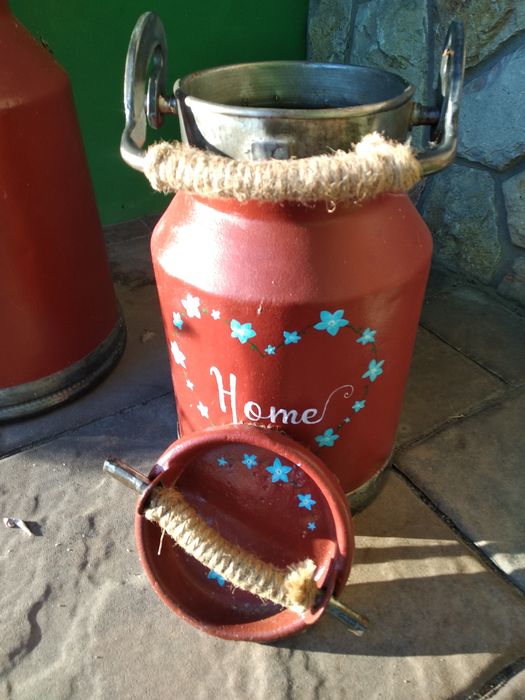 Kanki, donice, prezent