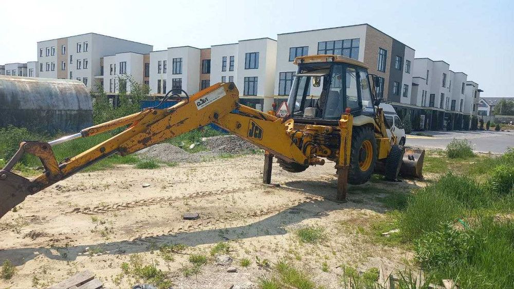 Ескававатор - навантажувач JCB 3CX