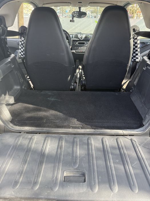 Smart Fortwo c/ poucos km - disponivel