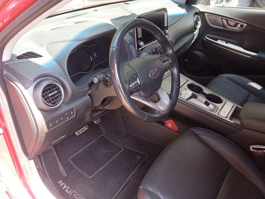 Продам Hyundai Kona ev