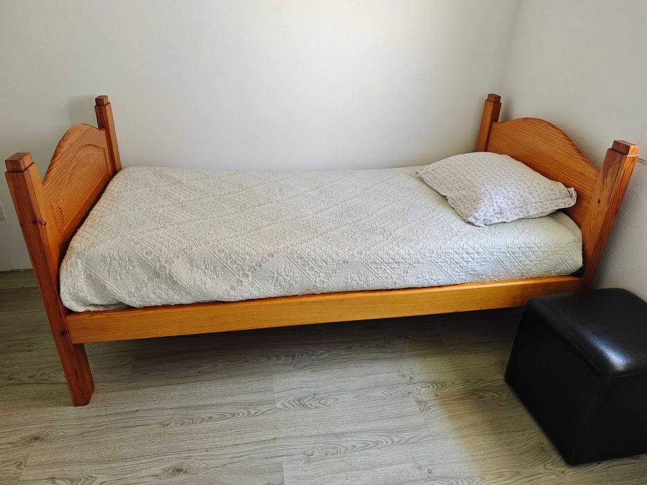 (1 or 2) Beds with frames and mattresses (bunk beds possible)64551617189889122