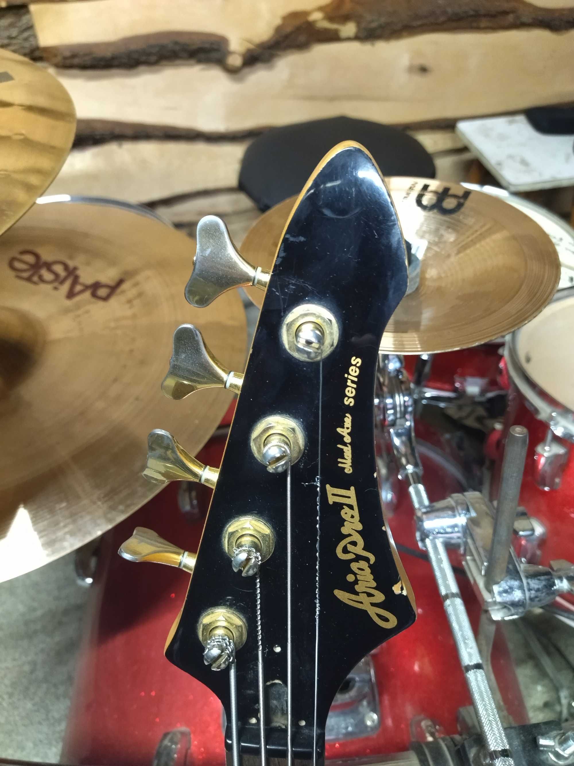 Aria pro ii mad axe deals