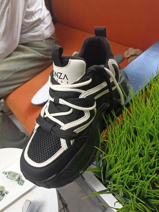 Кросівки Lonza : текстиль+шкіра, 38р