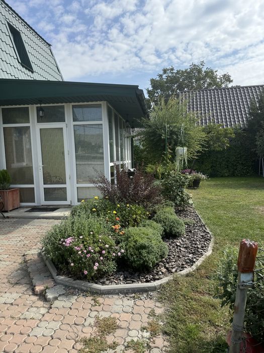 Продам будинок в центрі села Фурси поруч з річкою