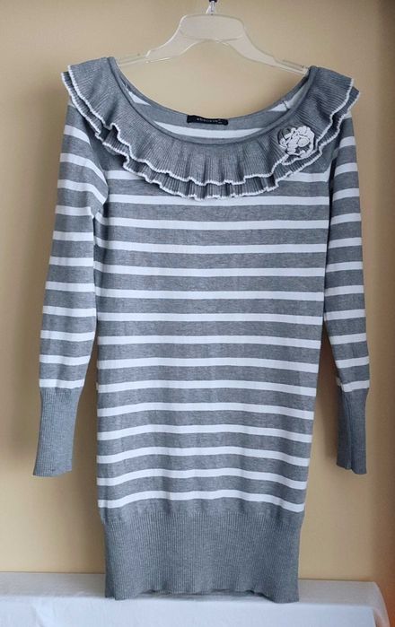 Sweter damski Ebelieve S/M długi w paski szaro białe