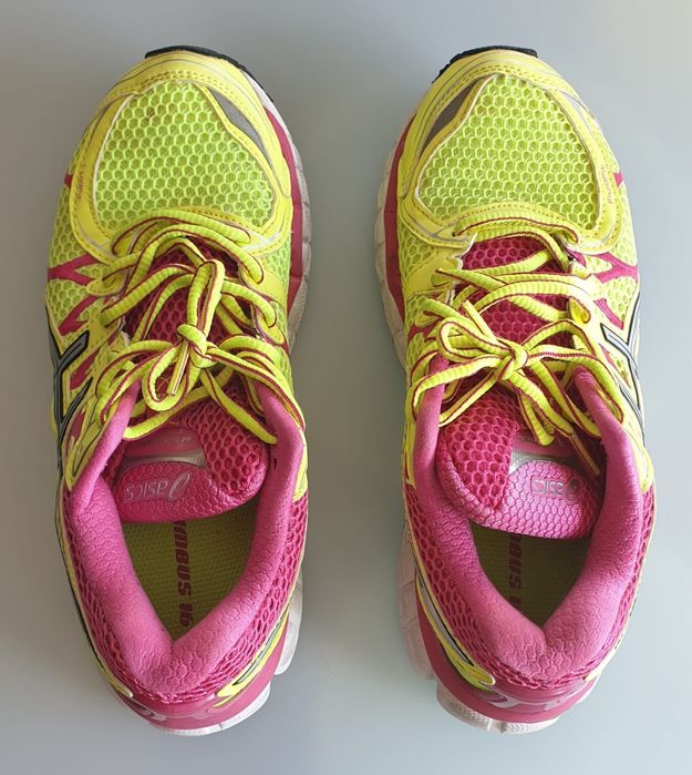 Vendo ténis da marca ASICS 37