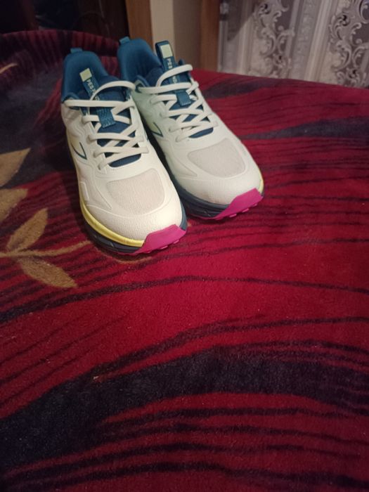 Красовки женские