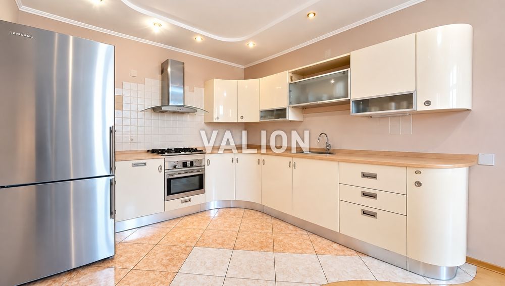 Продаж 3к квартири Без % з ремонтом в центрі міста Київ по вул. Богдана Хмельницького 62Б Шевченківський р-н Правий Берег