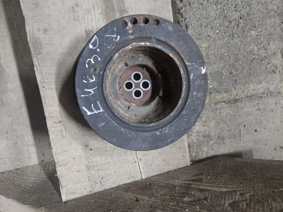 Шків колінвалу БМВ Е39 Е46 Х5 Е53 3.0 дизель BMW E39 E46 X5 E53