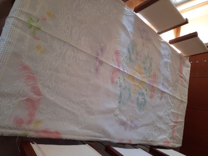 Colorful Tablecloth with Fringes (2.30 x 2.00 m)