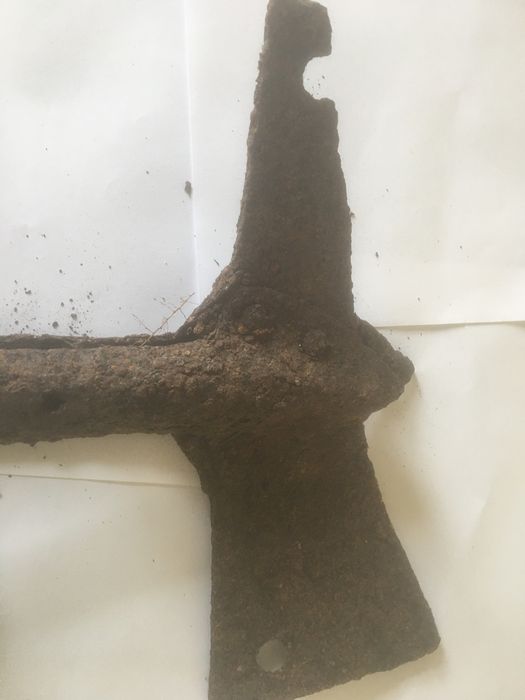 Древний топор