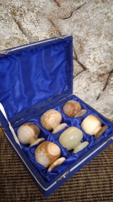 Набор рюмок из Оникса