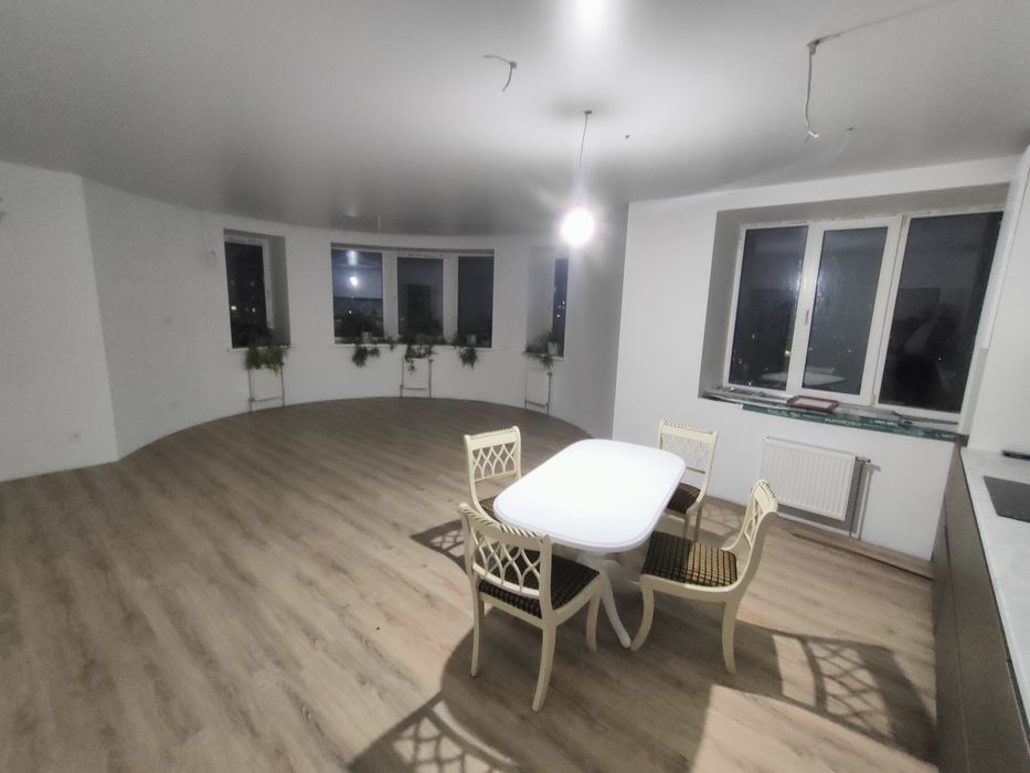 3-к. вул.Симоненка 4в, м. Вишгород