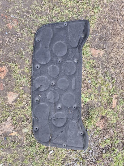 wygłuszenie podbitka maski mercedes-benz a w176