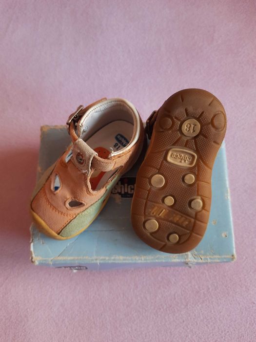 Продам ортопед. босоножки, сандали chicco оригинал, 18 размер