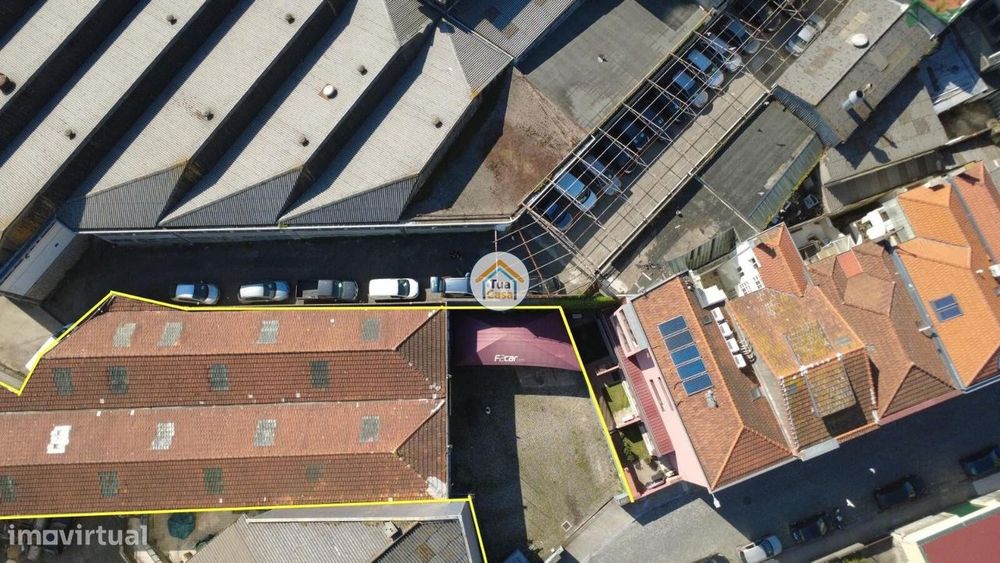 Armazém Versátil com Escritórios e Potencial de Reconversão Residencia