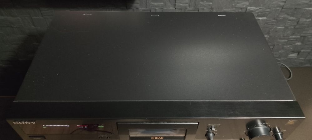 Magnetofon trzyglowicowy Sony TC K561S