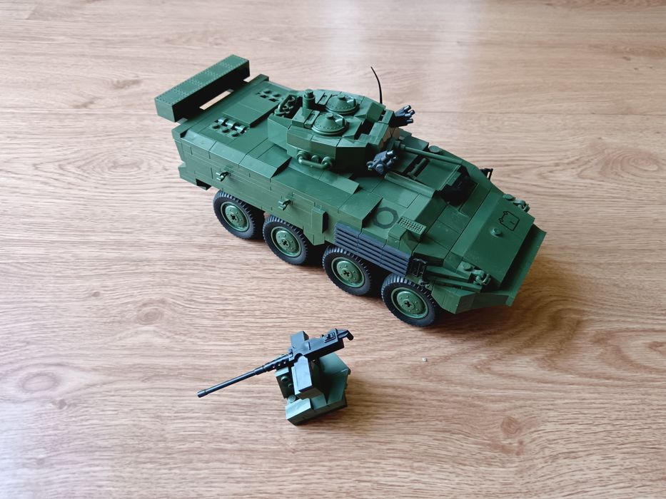 Klocki Cobi Lav III APC Moc czołg helikopter lego
