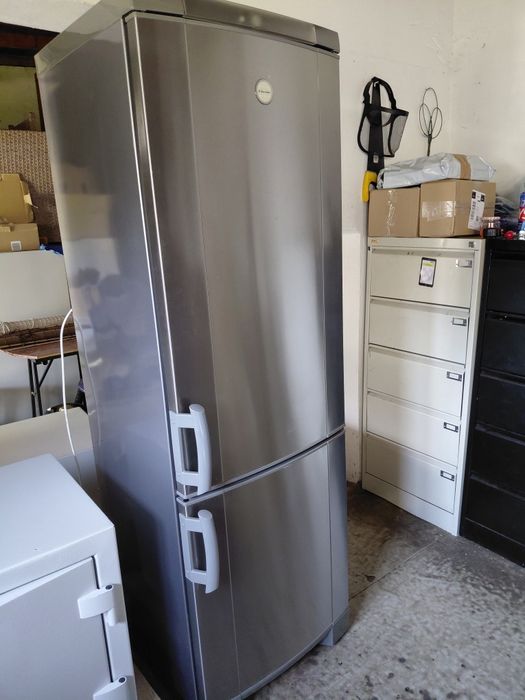 Lodówka Electrolux bardzo ładna i czysta