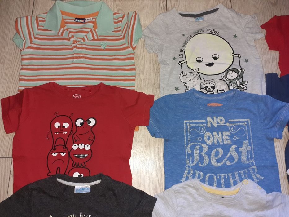 Zestaw koszulek T-shirtów 86