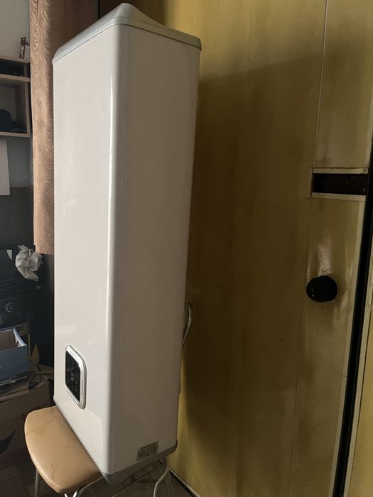 Продам водоподігрівач Ariston