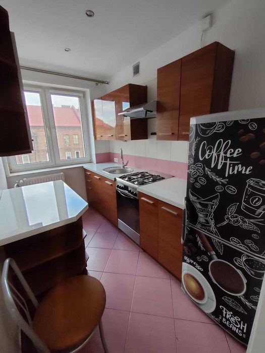 Przytulne 2 pokoje z osobną kuchnią i balkonem – Będzin Grodziec, ul. Barlickiego