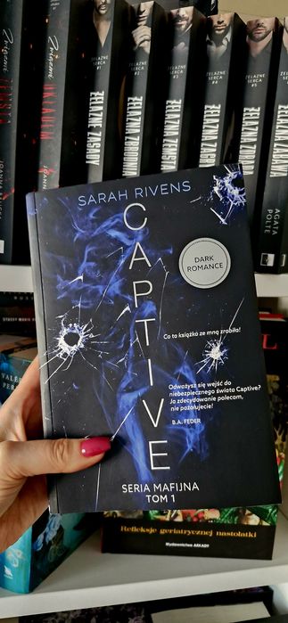 Captive. Sarah Rivens