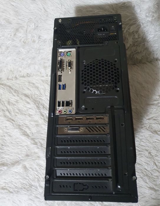 Ігровий ПК 15-8600k, DDR4 8Gb | SSD120+HDD500 |RX 480-8Gb |Be Quiet