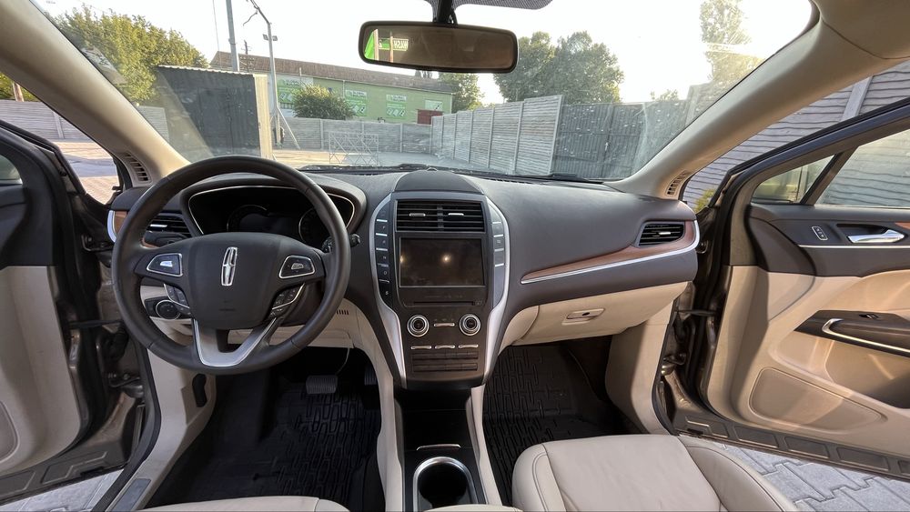 Lincoln MKC 2019 VIN 5LMCJ2C98KUL45197 фото оголошення 14 з 22