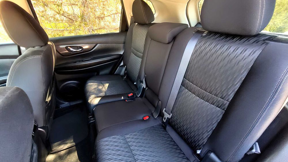 Nissan Rogue S      2019