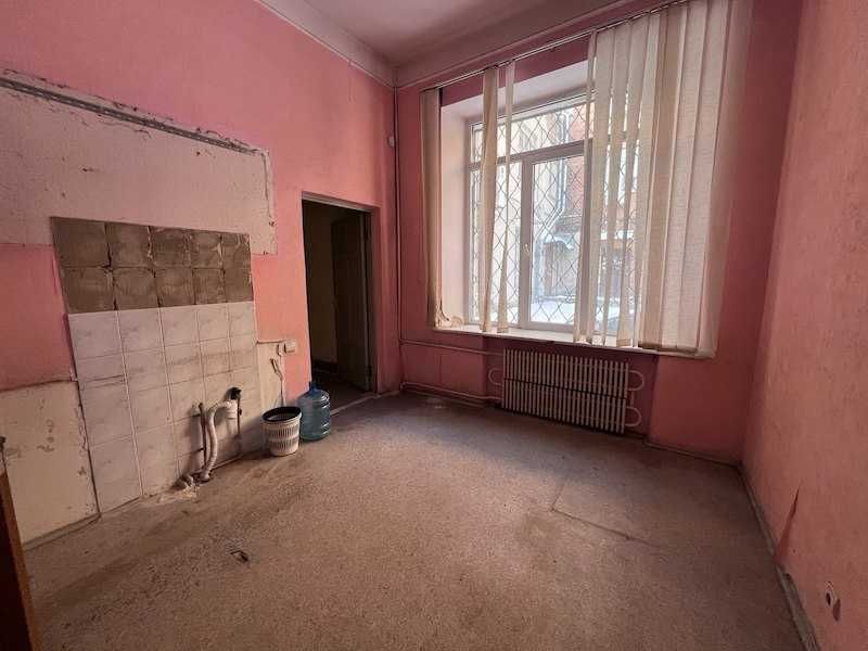 Продажа помещения 680 м2, м. Научная ул. Чичибабина, Харьков