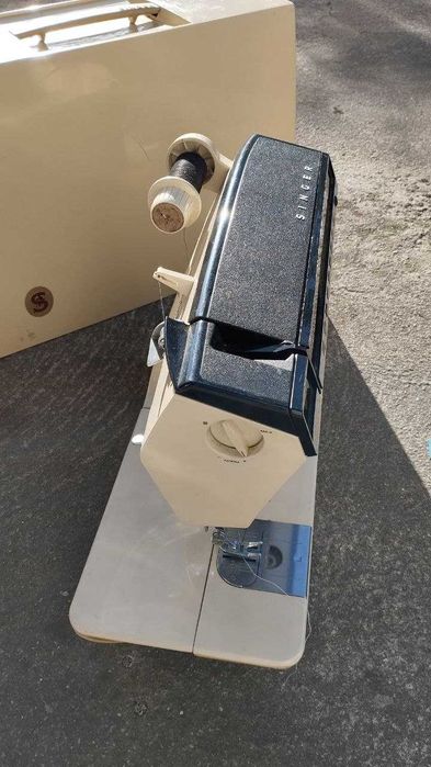 Máquina de Costura Singer Athena 2000 Electronic – Completa e Funcional