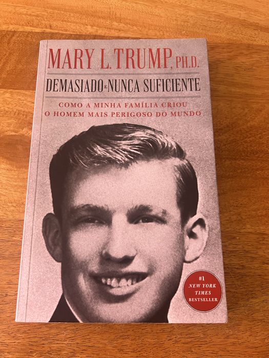 Livro Donal J. Trump