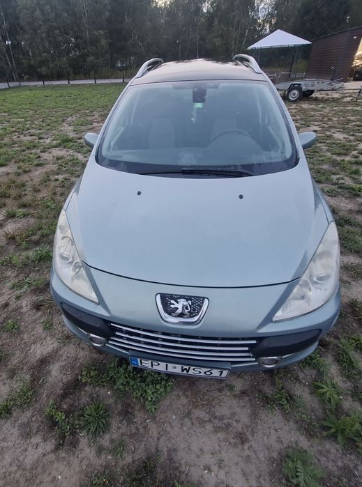 PEUGEOT 307   7osobowy